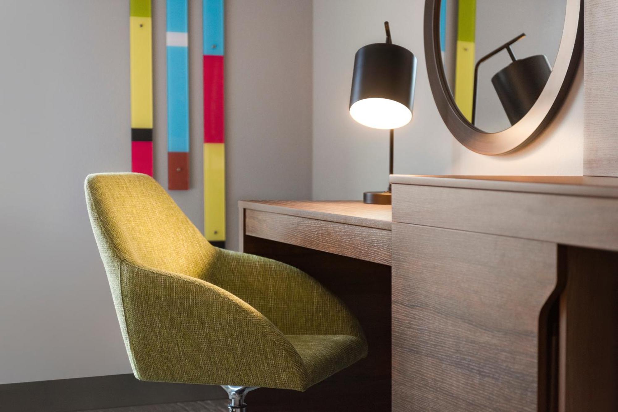 Hampton Inn & Suites Kelowna, British Columbia, Canada Esterno foto